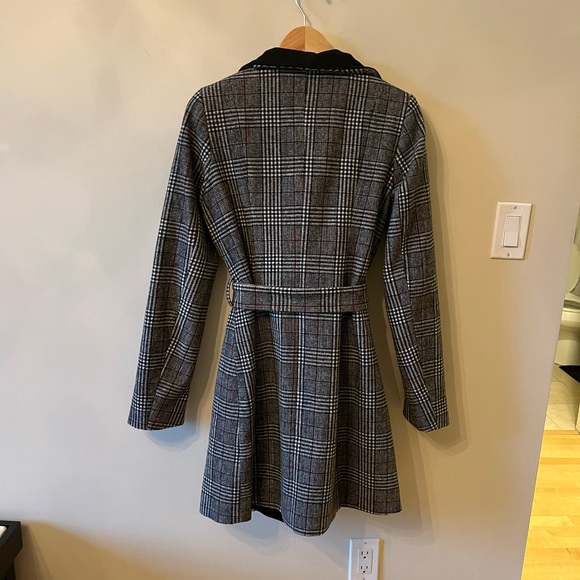 Ricki’s Winter Coat - Picture 5 of 7